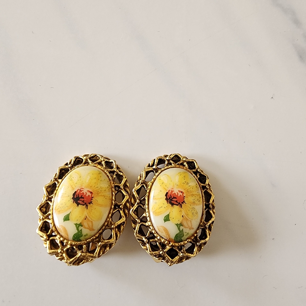 Elegant Gold and Yellow Floral Earrings